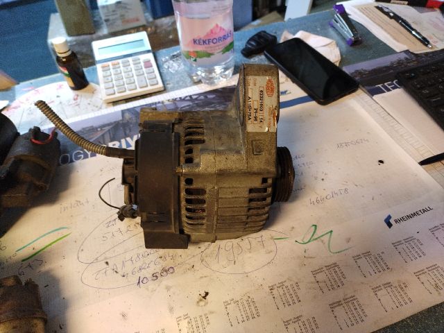 bontott FIAT PUNTO I Generátor