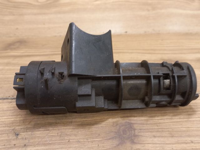 bontott FIAT PUNTO I Gyújtáskapcsoló Házzal