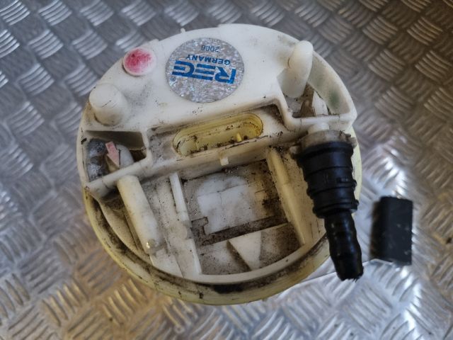 bontott FIAT PUNTO I Üzemanyag Szivattyú