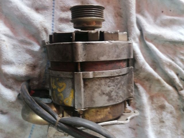 bontott FIAT PUNTO I Generátor