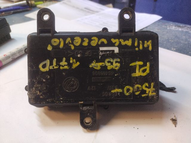 bontott FIAT PUNTO I Klíma Relé