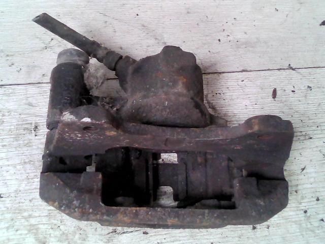 bontott FIAT PUNTO I Bal első Féknyereg Munkahengerrel