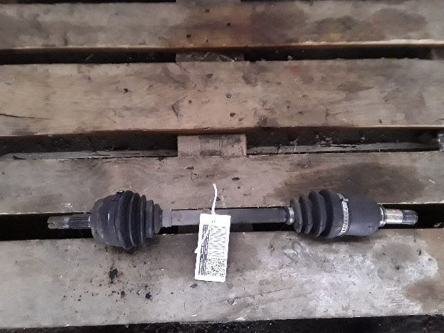 bontott FIAT PUNTO I Bal Féltengely