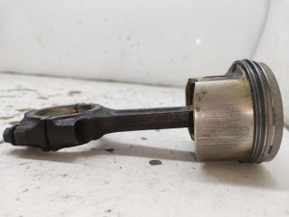 bontott FIAT PUNTO I Dugattyú és Hajtókar