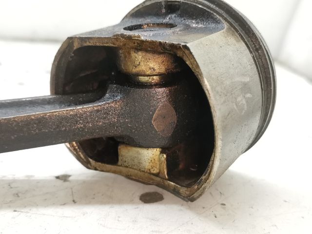 bontott FIAT PUNTO I Dugattyú és Hajtókar