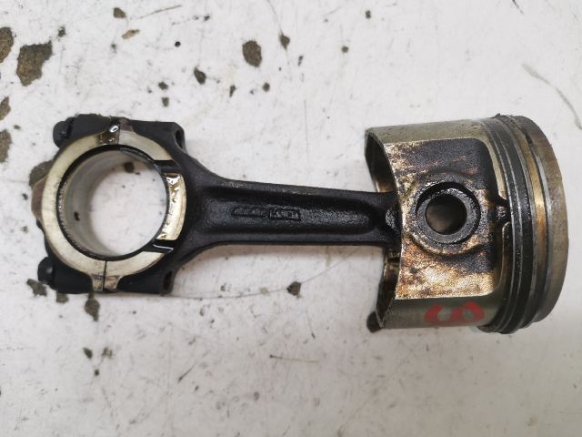 bontott FIAT PUNTO I Dugattyú és Hajtókar