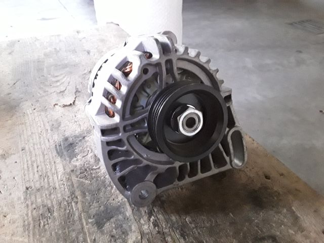 bontott FIAT PUNTO I Generátor