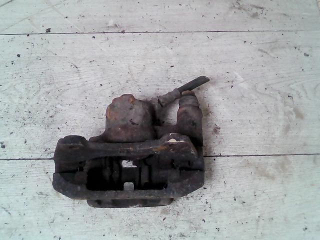 bontott FIAT PUNTO I Jobb első Féknyereg Munkahengerrel