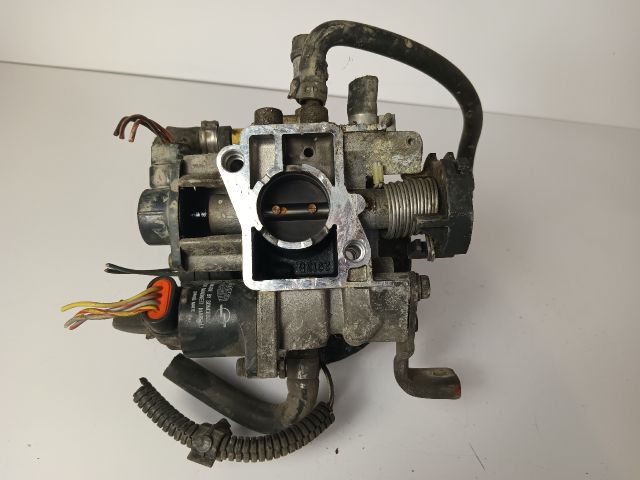 bontott FIAT PUNTO I Központi Injektor