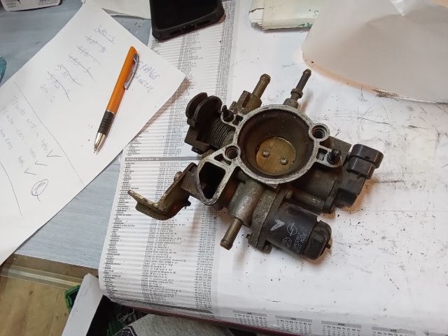 bontott FIAT PUNTO I Porlasztó (1 db)