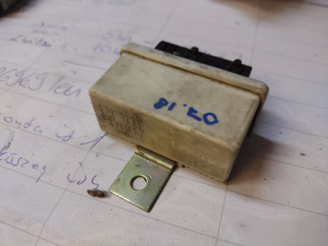 bontott FIAT PUNTO I Üzemanyag Szivattyú Relé