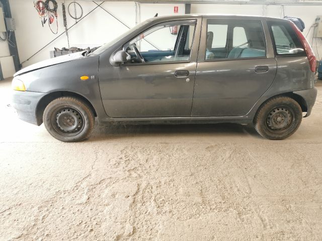 bontott FIAT PUNTO I Vízhűtő Radiátor (Nem klímás)