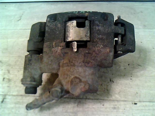 bontott FIAT PUNTO I Bal első Féknyereg Munkahengerrel