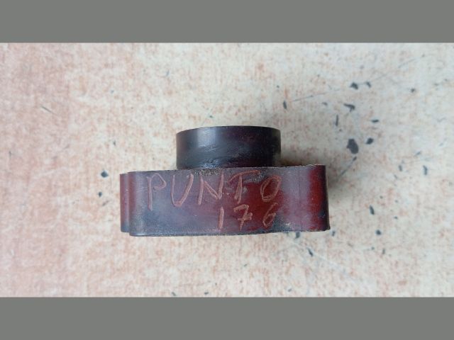 bontott FIAT PUNTO I Központi Injektor