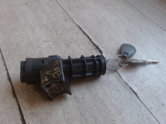 bontott FIAT PUNTO I Gyújtáskapcsoló