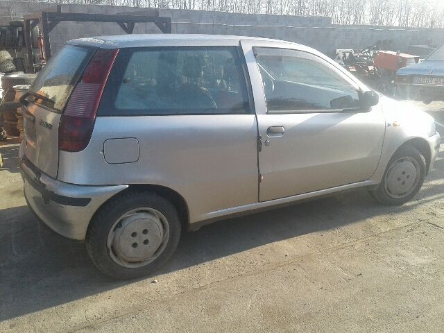 bontott FIAT PUNTO I Homlokfal (Üres lemez)