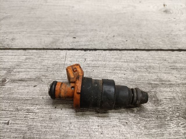 bontott FIAT PUNTO I Porlasztó (1 db)