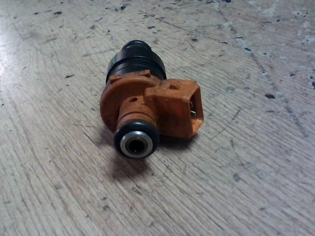 bontott FIAT PUNTO I Porlasztó (1 db)