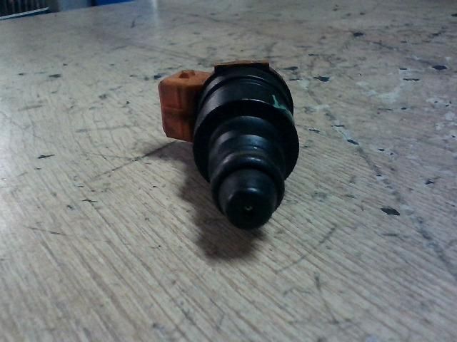 bontott FIAT PUNTO I Porlasztó (1 db)