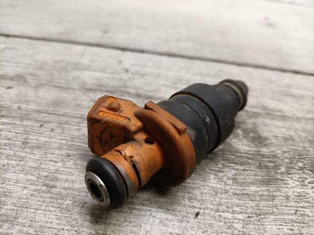 bontott FIAT PUNTO I Porlasztó (1 db)