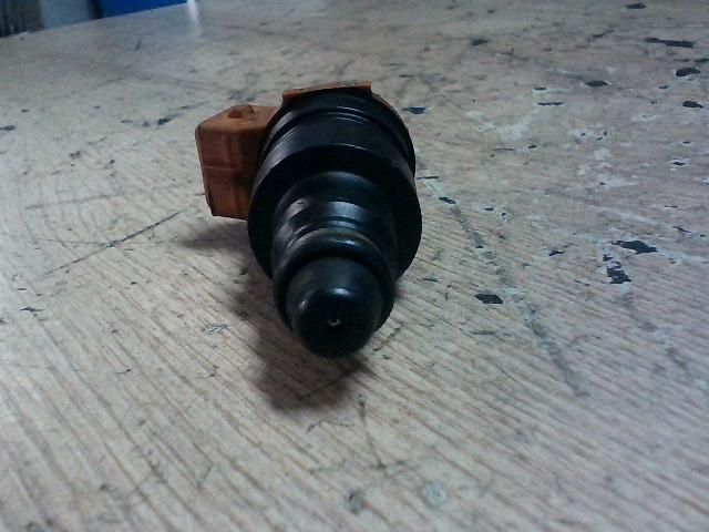 bontott FIAT PUNTO I Porlasztó (1 db)