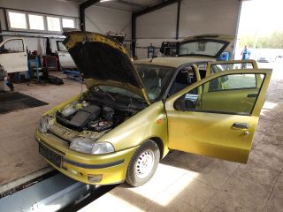 bontott FIAT PUNTO I Tankbetöltő Cső (Fém)