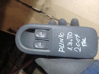 bontott FIAT PUNTO I Ablakemelő Kapcsoló Négyes / Kettes