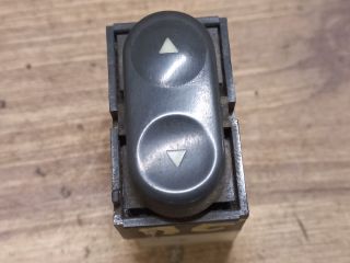 bontott FIAT PUNTO I Bal első Ablakemelő Kapcsoló