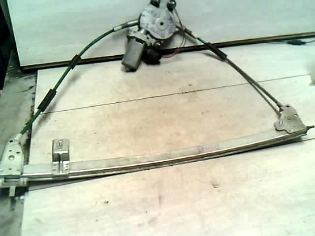 bontott FIAT PUNTO I Bal első Ablakemelő Szerkezet (Elektromos)