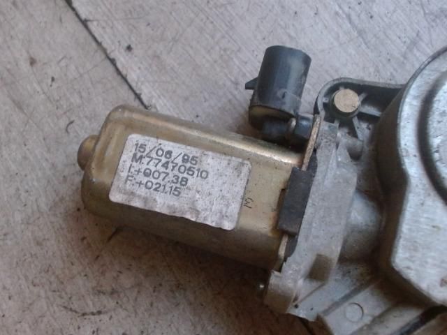 bontott FIAT PUNTO I Bal első Ablakemelő Szerkezet (Elektromos)