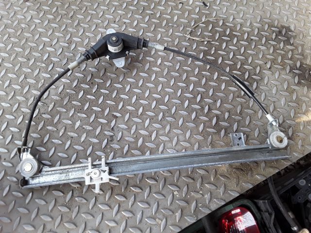bontott FIAT PUNTO I Bal első Ablakemelő Szerkezet (Mechanikus)