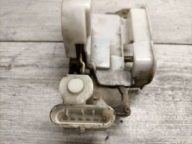 bontott FIAT PUNTO I Bal első Ajtózár