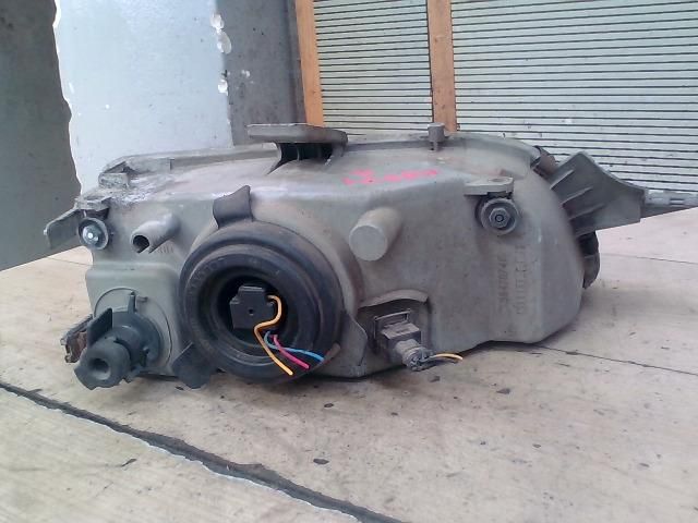 bontott FIAT PUNTO I Bal Fényszóró