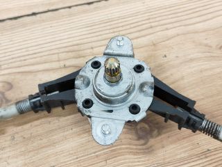 bontott FIAT PUNTO I Bal hátsó Ablakemelő Szerkezet (Mechanikus)