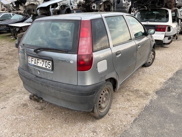 bontott FIAT PUNTO I Bal hátsó Biztonsági Öv Csat