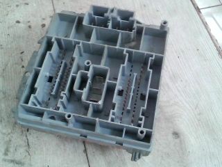 bontott FIAT PUNTO I Biztosítéktábla Utastér