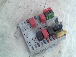 bontott FIAT PUNTO I Biztosítéktábla Utastér