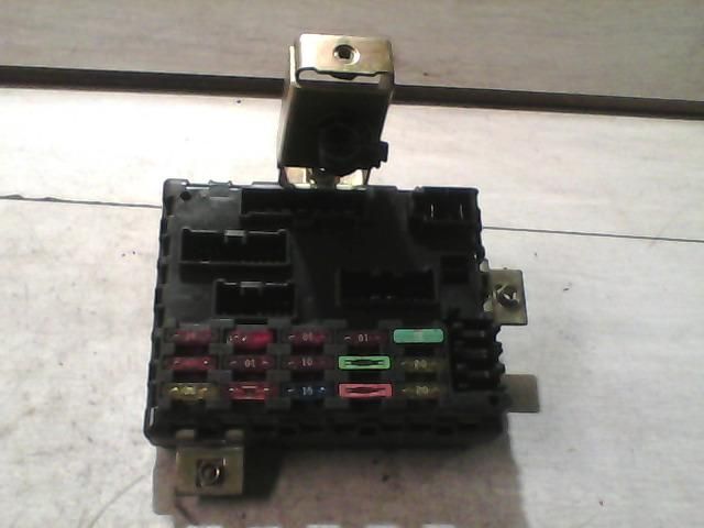 bontott FIAT PUNTO I Biztosítéktábla Utastér