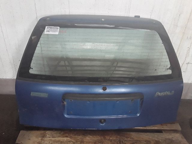 bontott FIAT PUNTO I Csomagtérajtó (Részeivel)