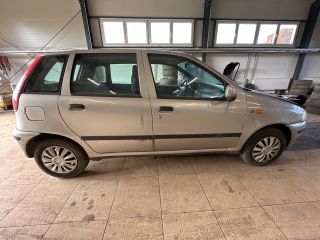 bontott FIAT PUNTO I Csomagtérajtó (Üres lemez)