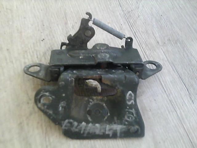 bontott FIAT PUNTO I Csomagtérajtó Zárszerkezet