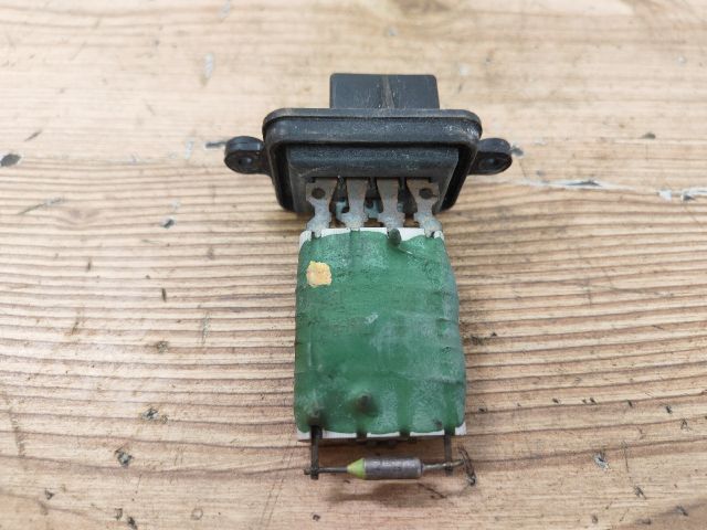 bontott FIAT PUNTO I Előtét Ellenállás Fűtőmotor