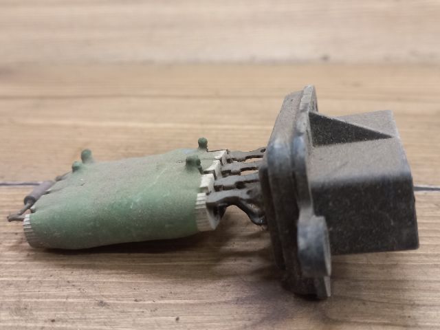 bontott FIAT PUNTO I Előtét Ellenállás Fűtőmotor