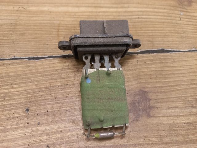 bontott FIAT PUNTO I Előtét Ellenállás Fűtőmotor