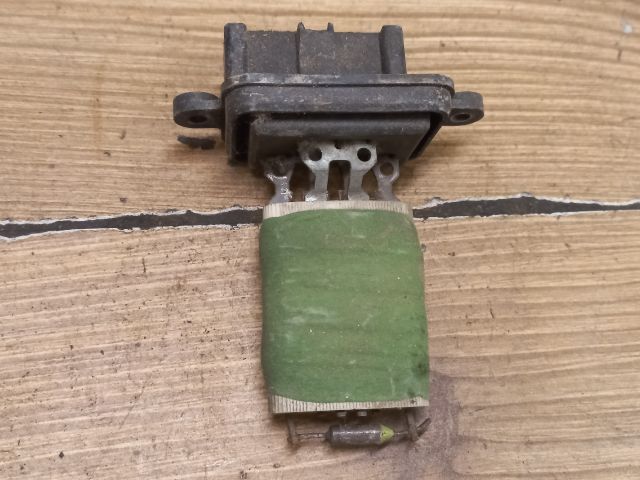 bontott FIAT PUNTO I Előtét Ellenállás Fűtőmotor