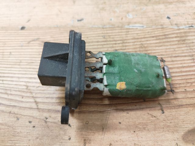 bontott FIAT PUNTO I Előtét Ellenállás Fűtőmotor