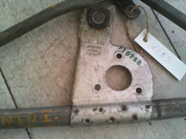 bontott FIAT PUNTO I Első Ablaktörlő Szerkezet