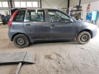 bontott FIAT PUNTO I Első Lökhárító (Üresen)