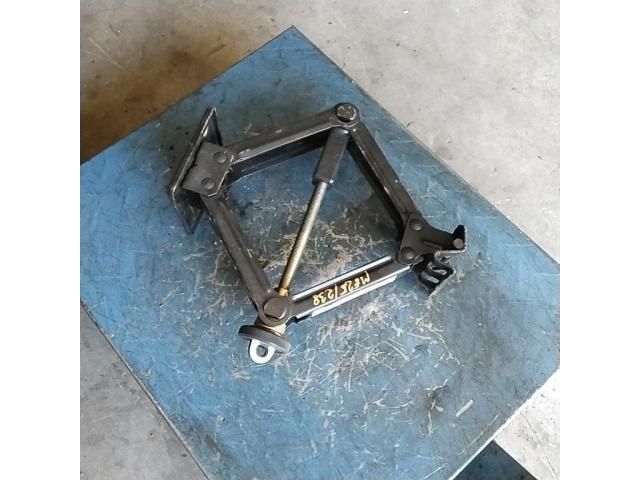 bontott FIAT PUNTO I Emelő