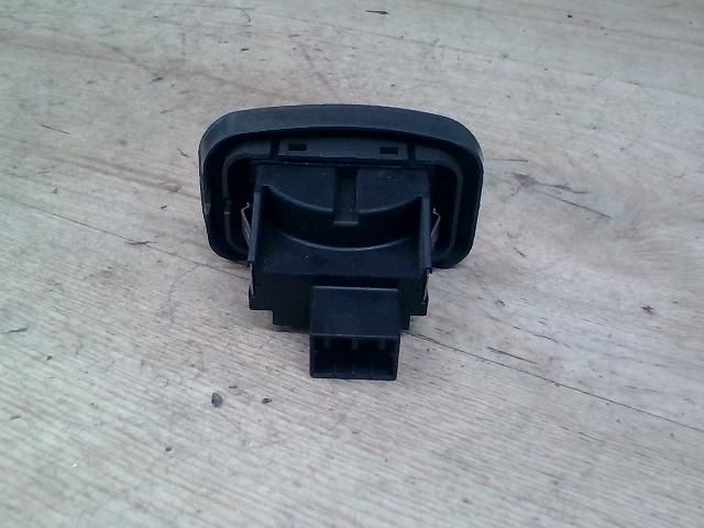 bontott FIAT PUNTO I Fényszórómagasság Állító Kapcsoló